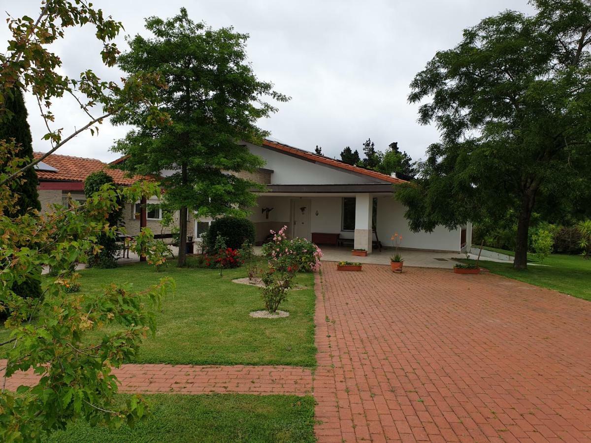 En La Colina 2 Montanealde Apartment Gamiz-Fika Екстериор снимка